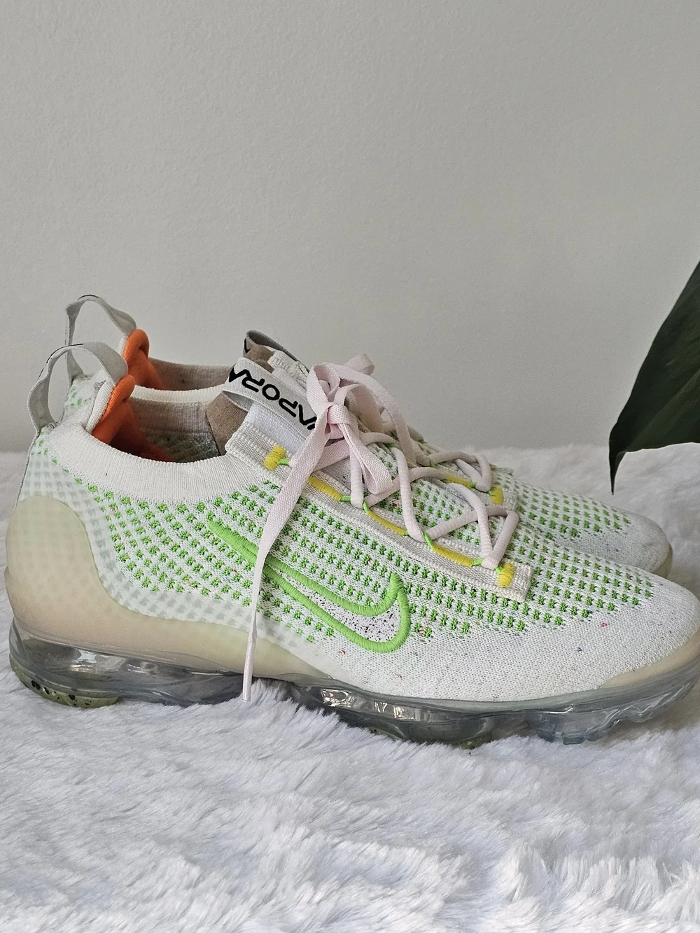 Nike Wmns Air VaporMax 2021 Flyknit Next Nature 'Feel Love'